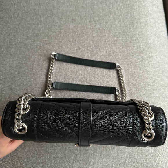 YSL ENVELOPE MEDIUM IN QUILTED GRAIN DE POUDRE EMBOSSED LEATHER - Picture 4 of 11